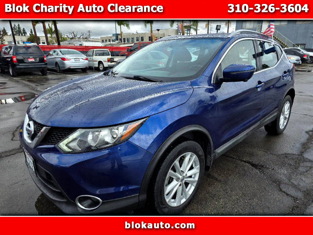 2017 Nissan Rogue Sport SV FWD photo