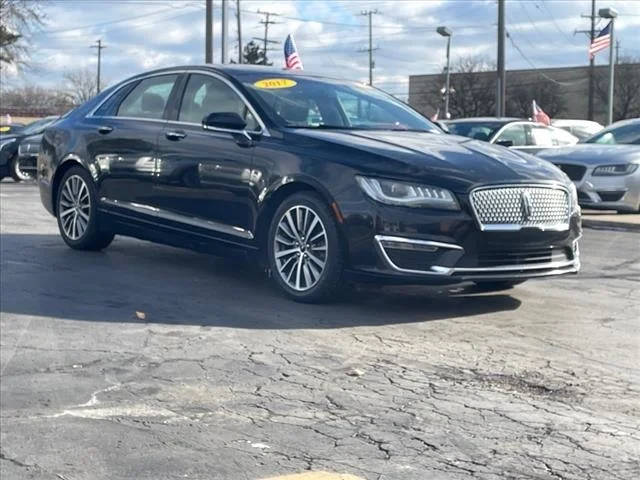 2017 Lincoln MKZ Premiere FWD photo