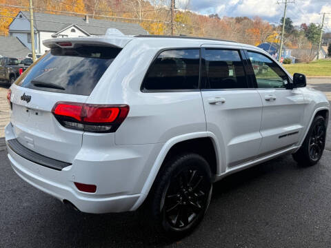 2017 Jeep Grand Cherokee Altitude 4WD photo