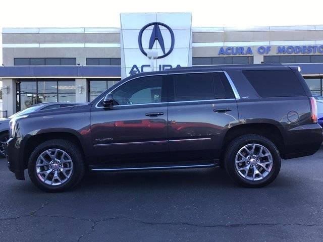 2017 GMC Yukon SLT 4WD photo