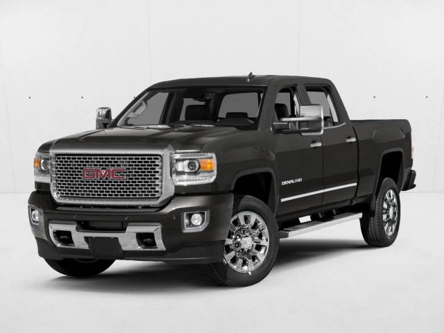 2017 GMC Sierra 2500HD Denali 4WD photo