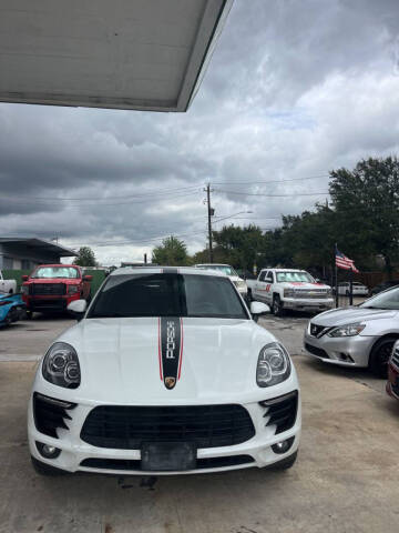 2015 Porsche Macan S AWD photo