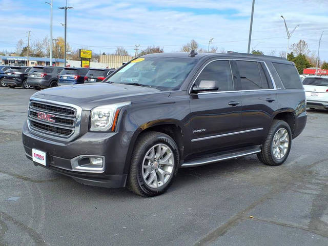 2017 GMC Yukon SLE RWD photo