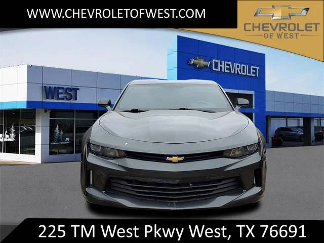 2017 Chevrolet Camaro 1LT RWD photo