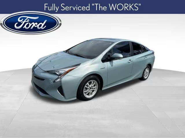 2017 Toyota Prius Three FWD photo