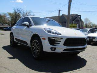 2015 Porsche Macan S AWD photo