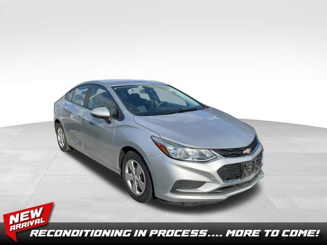 2017 Chevrolet Cruze LS FWD photo