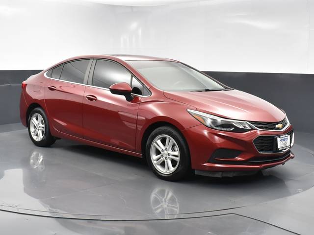 2017 Chevrolet Cruze LT FWD photo