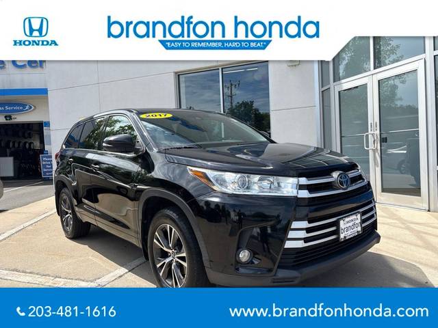 2017 Toyota Highlander LE Plus AWD photo