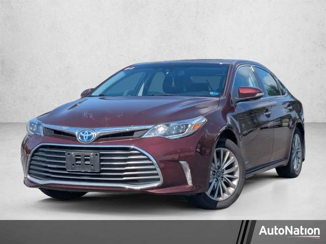 2018 Toyota Avalon Hybrid Limited FWD photo