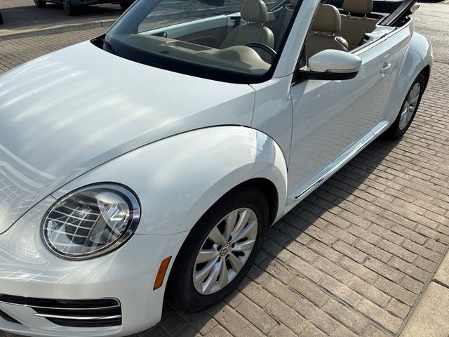 2017 Volkswagen Beetle 1.8T S FWD photo