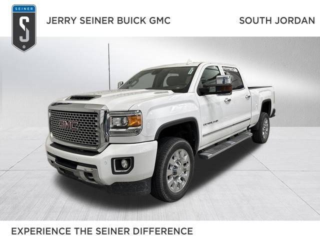 2017 GMC Sierra 2500HD Denali 4WD photo