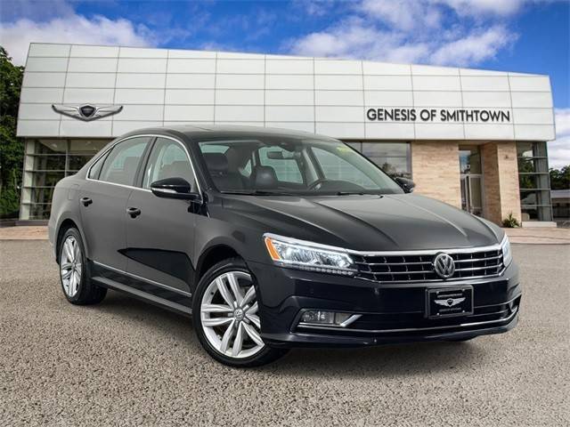 2017 Volkswagen Passat 1.8T SEL Premium FWD photo