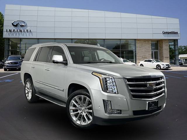 2017 Cadillac Escalade Luxury 4WD photo