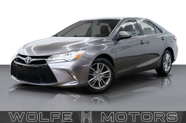 2017 Toyota Camry SE FWD photo