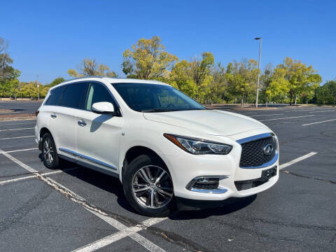 2017 Infiniti QX60  AWD photo