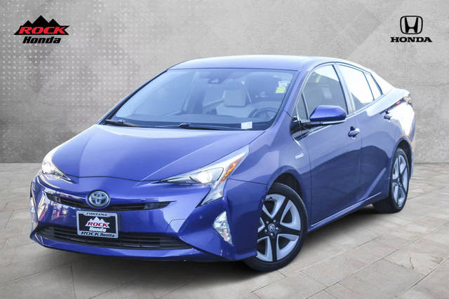 2017 Toyota Prius Three Touring FWD photo