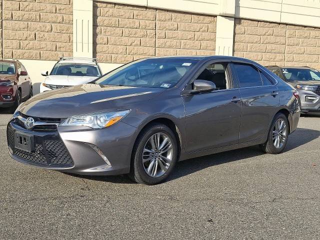 2017 Toyota Camry SE FWD photo