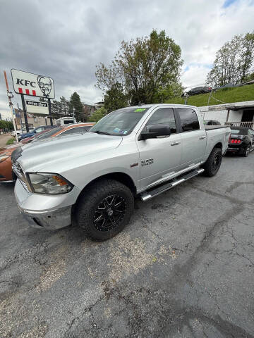2017 Ram 1500 Big Horn 4WD photo