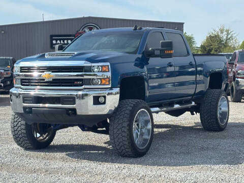 2017 Chevrolet Silverado 2500HD LT 4WD photo