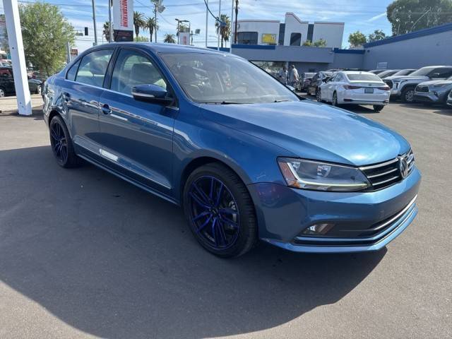 2017 Volkswagen Jetta 1.8T SEL FWD photo