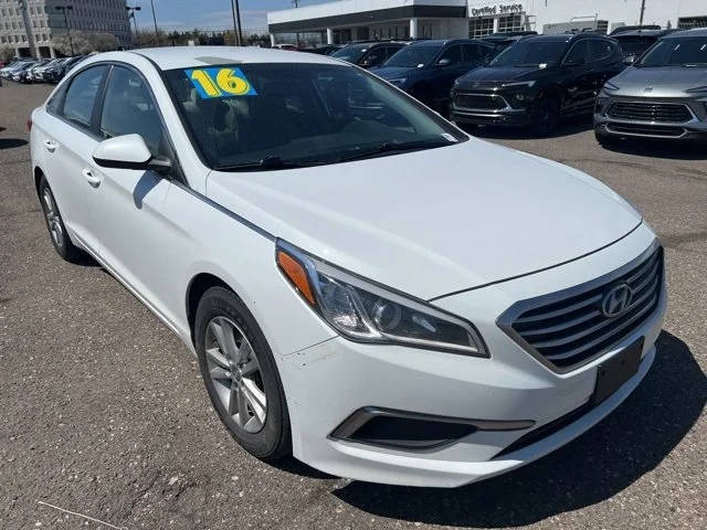2016 Hyundai Sonata 2.4L SE FWD photo