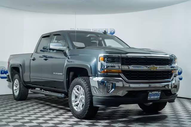 2017 Chevrolet Silverado 1500 LT 4WD photo