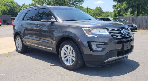 2017 Ford Explorer XLT FWD photo