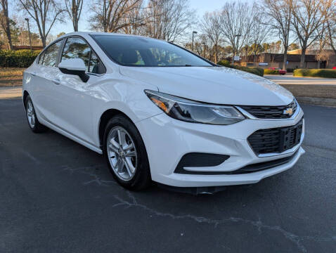 2017 Chevrolet Cruze LT FWD photo