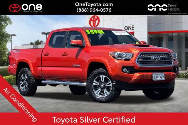 2017 Toyota Tacoma TRD Sport 4WD photo
