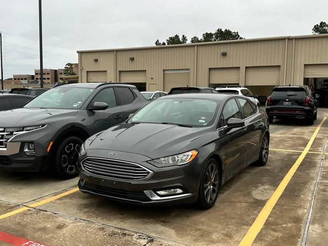 2017 Ford Fusion SE FWD photo