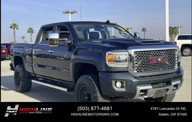 2017 GMC Sierra 2500HD Denali 4WD photo