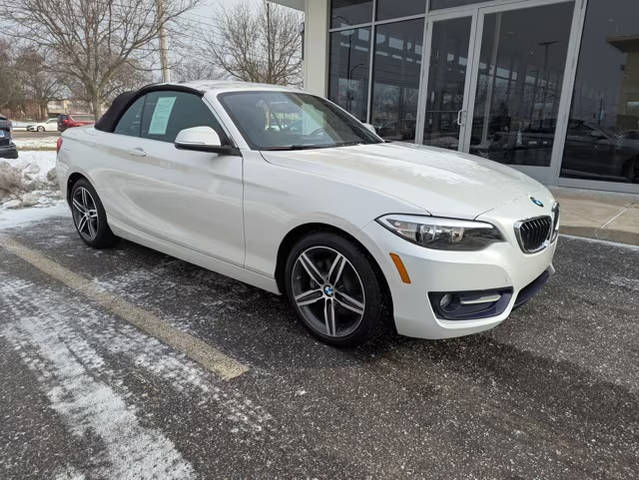 2017 BMW 2 Series 230i RWD photo