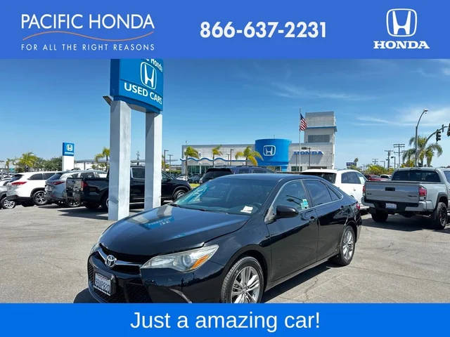 2017 Toyota Camry SE FWD photo