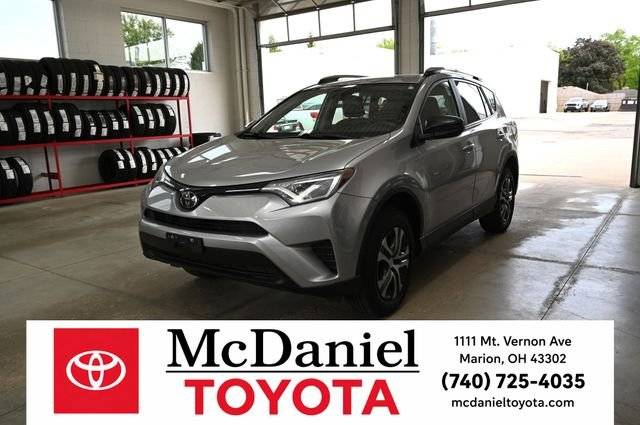 2017 Toyota RAV4 LE FWD photo