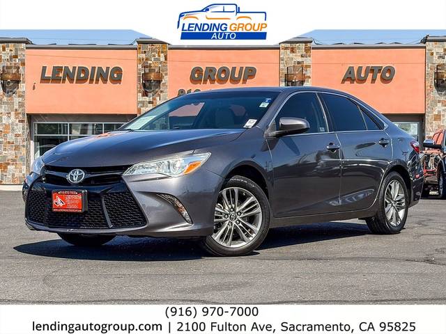 2017 Toyota Camry SE FWD photo