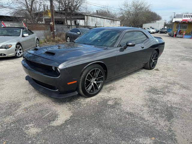 2017 Dodge Challenger R/T Scat Pack RWD photo