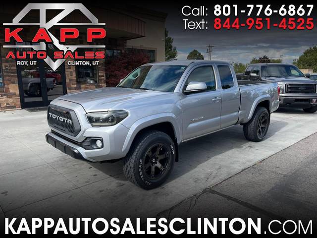 2017 Toyota Tacoma SR5 4WD photo