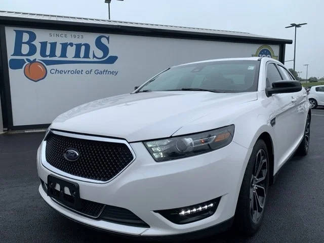 2017 Ford Taurus SHO AWD photo