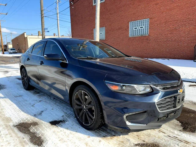 2017 Chevrolet Malibu LT FWD photo