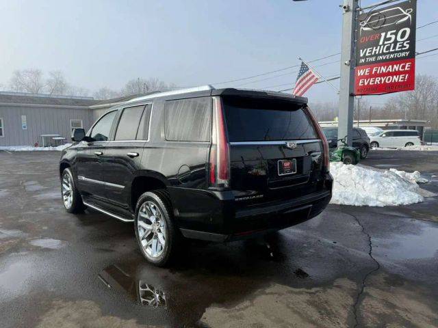 2017 Cadillac Escalade Luxury 4WD photo