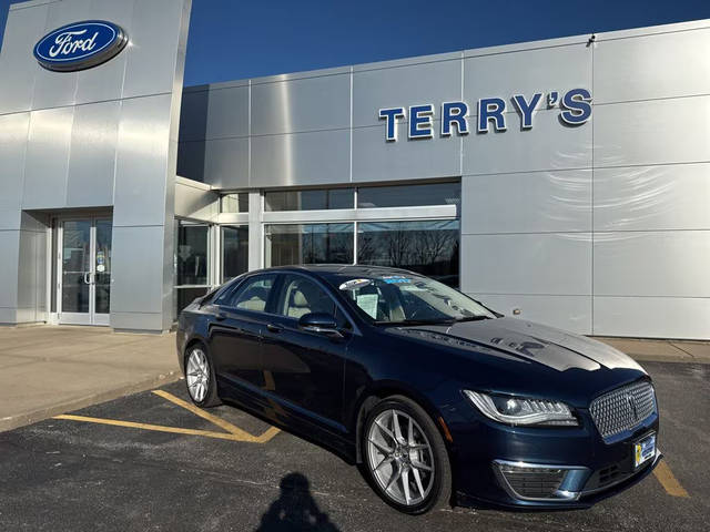 2017 Lincoln MKZ Hybrid Reserve FWD photo
