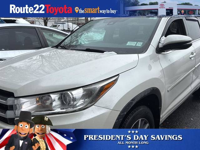 2017 Toyota Highlander XLE AWD photo