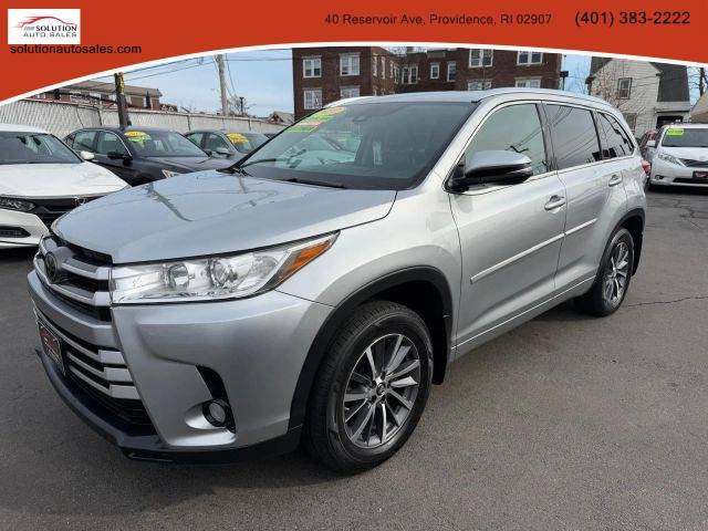 2017 Toyota Highlander XLE AWD photo