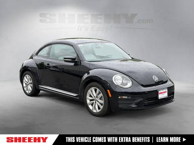 2017 Volkswagen Beetle 1.8T Classic FWD photo