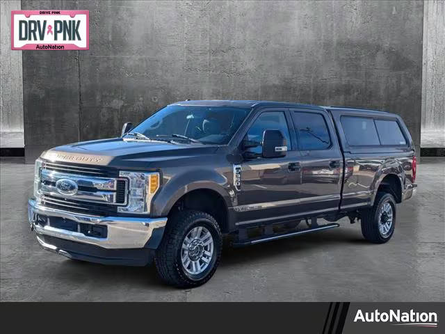 2017 Ford F-350 Super Duty XLT 4WD photo