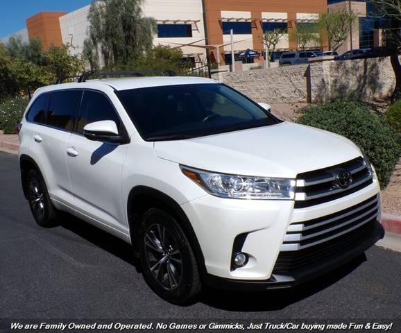 2017 Toyota Highlander LE Plus AWD photo
