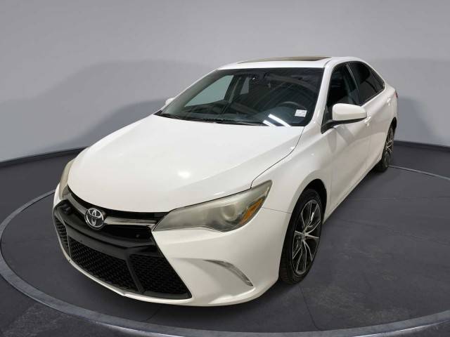 2015 Toyota Camry XSE FWD photo