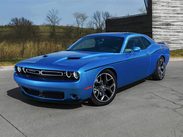 2016 Dodge Challenger R/T RWD photo