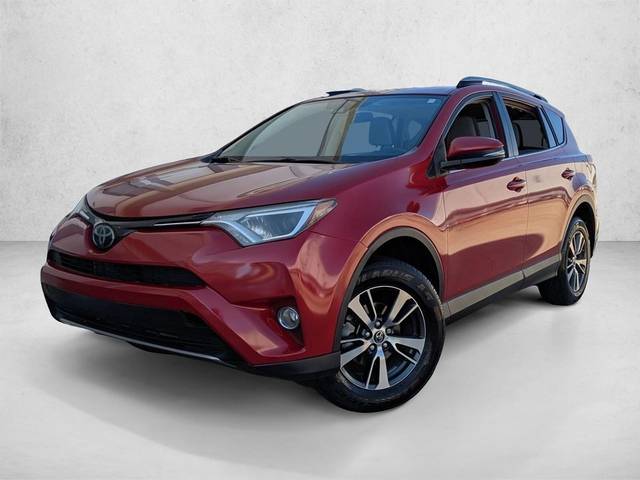 2017 Toyota RAV4 XLE FWD photo